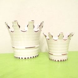 Crown Planters