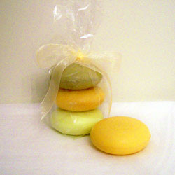 Cello Bag of 3 Round French Soaps